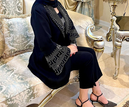 مانتو مجلسی شیک و خاص آستین کلوش 😍😍تنخورعالی💯✅ارسال5روز پس ازثبت😉کد37021