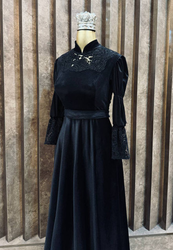 پیراهن مجلسی آدرینا😎🎀با قیمت باورنکردنی✅😍بسیار پرفروش😎ارسال 2روز پس ازثبت😉کد166