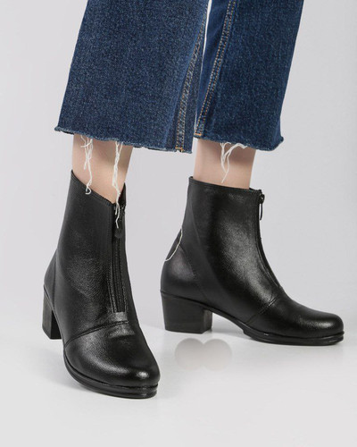 نیم بوت جلو زیپ رویا😎✅صددرصد تضمینی💯😍کد265