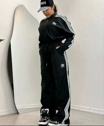 دو تیکه آدیداس گلکسی اعلا 💯🎀🌈۹۳۳۸۸