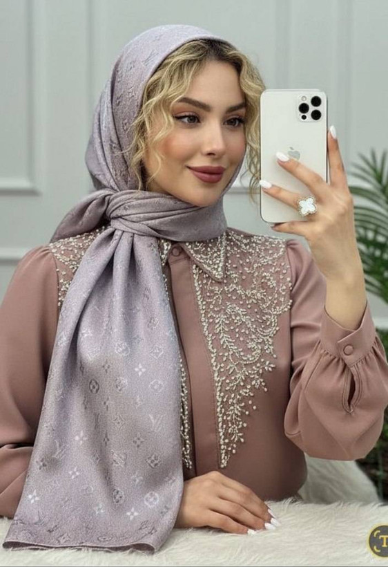 شال طلا کوب جنس ژاکارد پتینه دورو در رنگ بندی زیبا وشیک 🌈🌈کد۹۷۷۰ ست شو