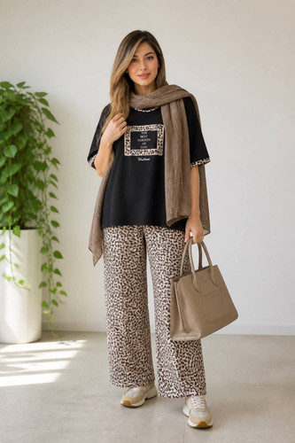 ست تیشرت شلوار پلنگی fashion پنبه درجه یک تنخور عالی کیفیت تضمینی در دو رنگ 🎀 🎀 کد ۱۵۳۷۷ مدلند