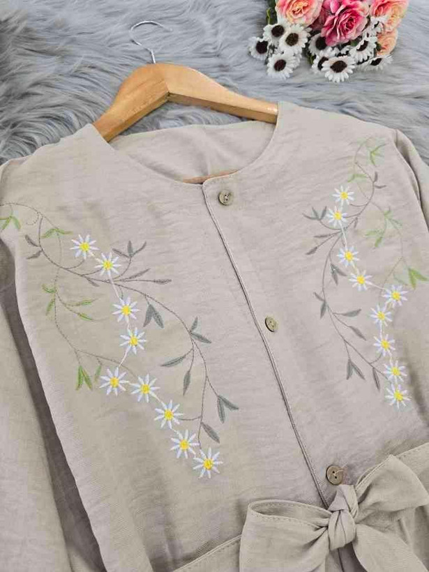 مانتو گلدوزی نهال 🌿 با رنگ بندی و کیفیت عالی ✅والی4654