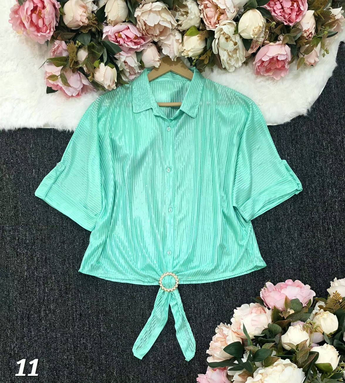 شومیز گره ای شیشه ای نگین پلیسه لمه دار نگین کاری در رنگبندی 🎀🎀کد۲۱۵۷۹ مدلند