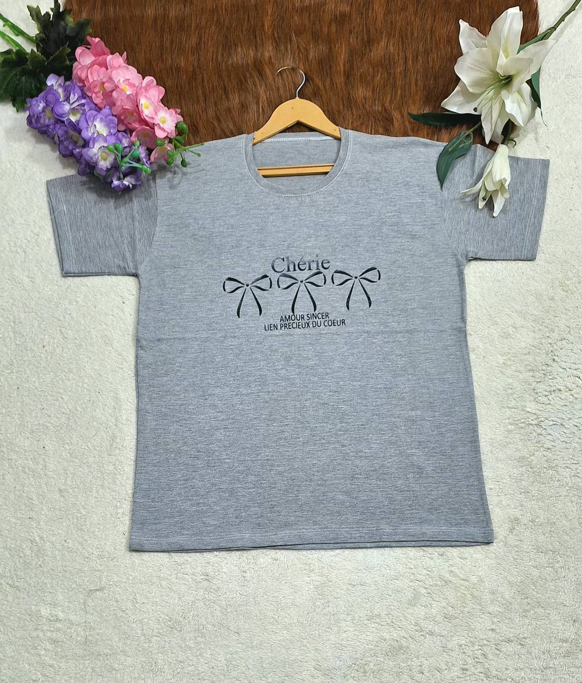 تیشرت چاپی طرح پاپیون 🫀🥰کد 213 شیک و مد