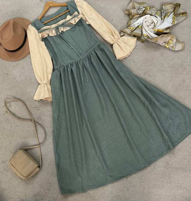 پیراهن بلند بابونه جنس شانتون😍👌🏻✨کد 12392 ناز
