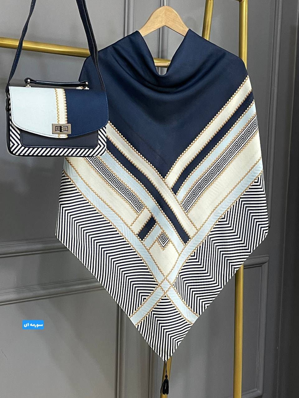 ست کیف و روسری ورساچه تیبا 🎀🫀کد 10466 ماه