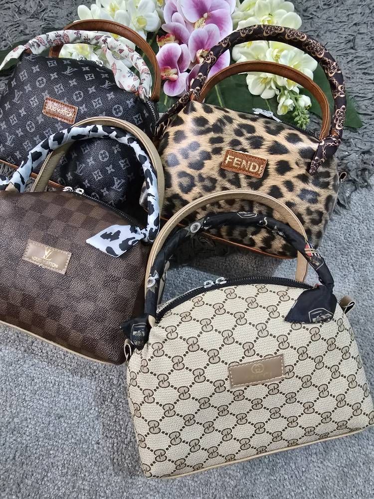 کیف مژگان چرمی با کیفیت 🎀🌈🛍۱۶۴۰۵ نفیس