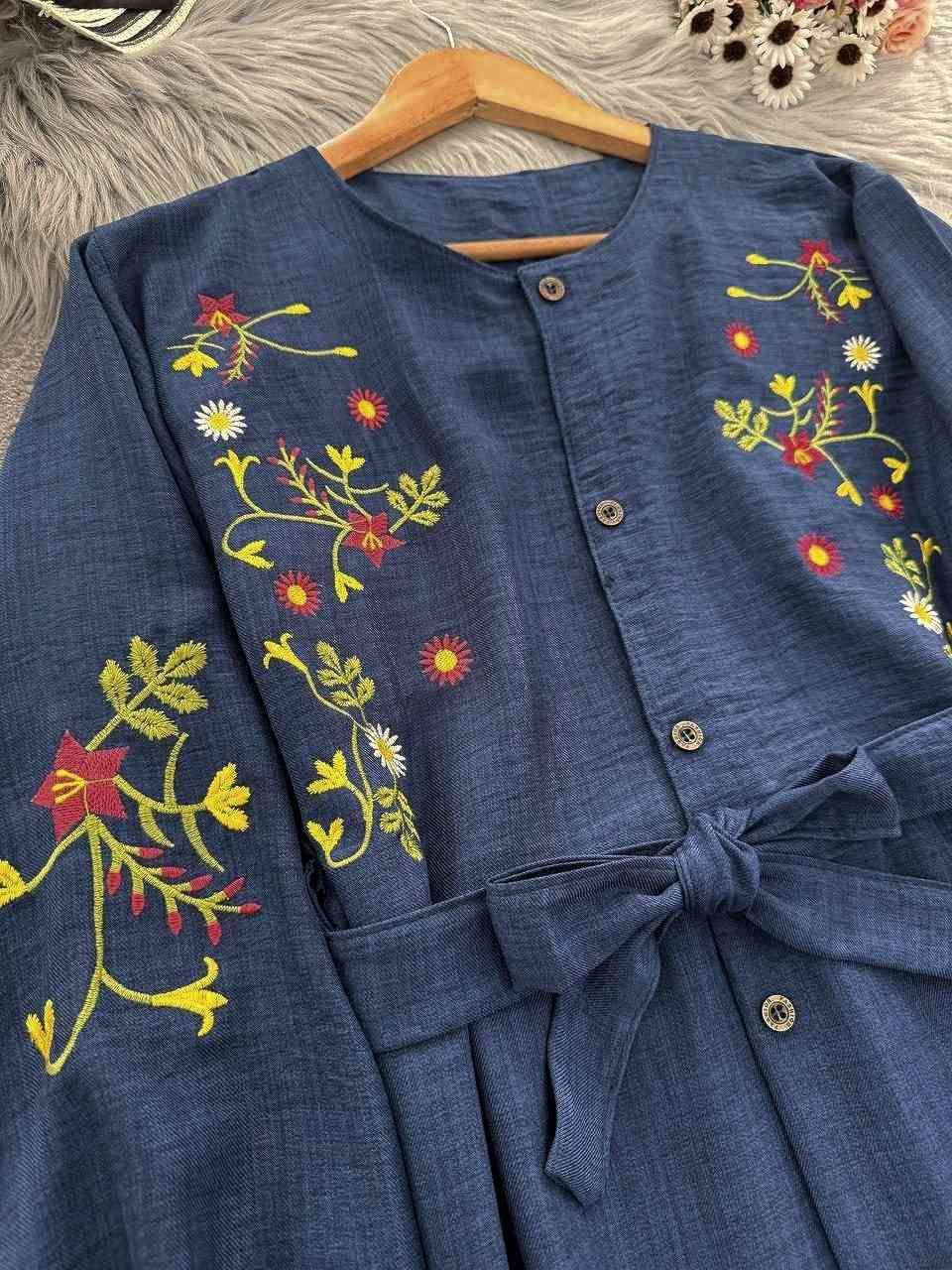 مانتو گلدوزی باران 🌿با پارچه شانتون درجه یک و رنگ بندی ✅والی7331