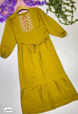 ساحلی گلدوخت 🎀🥰کد 10669 ماه