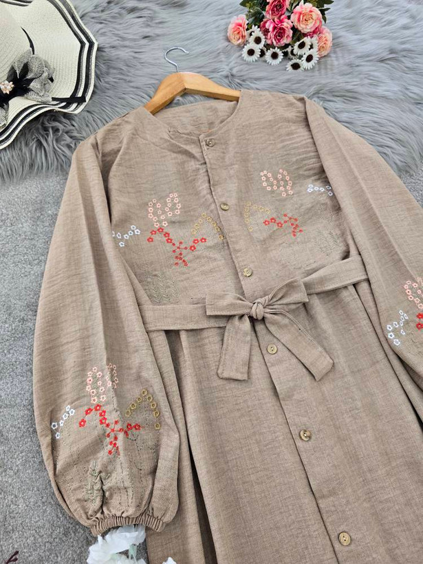 پیراهن گلدوزی نگار🌿 با رنگبندی و کیفیت عالی ✅والی19460