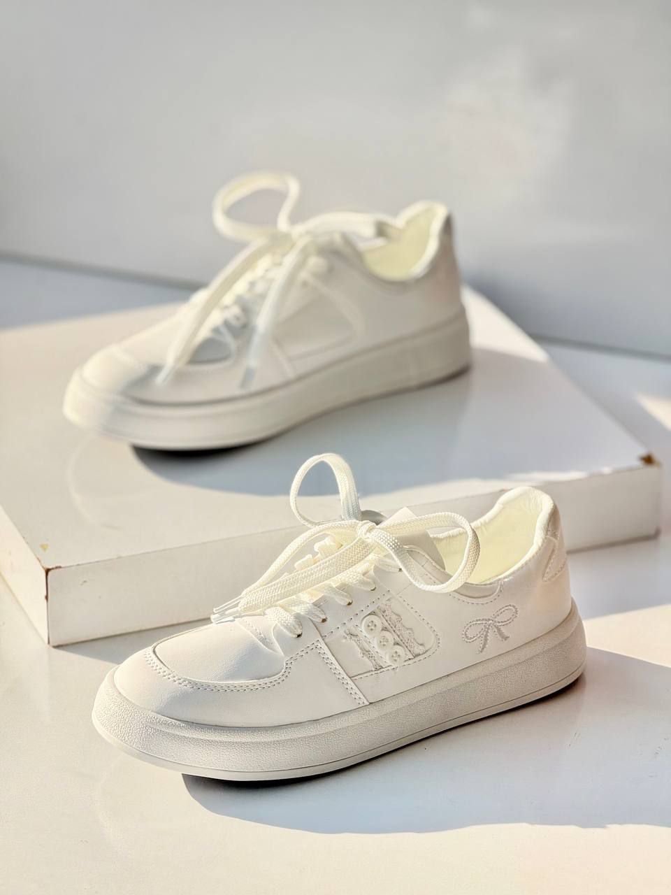 کتونی سه دکمه کیفیت عالی با ضمانت 💯🛍🎀ویدا