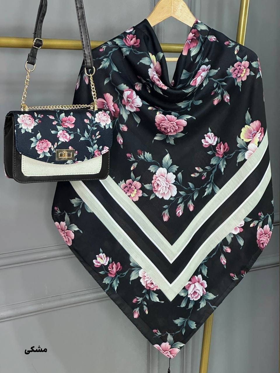 ست کیف و روسری گلفام 🫀🌹کد 22386 ماه