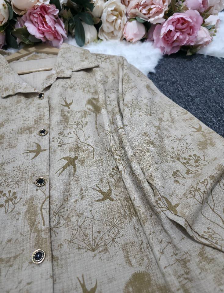 شومیز مانتویی پرستو جنس لنین نخ درجه یک😍👌🏻کد 23076 آرات