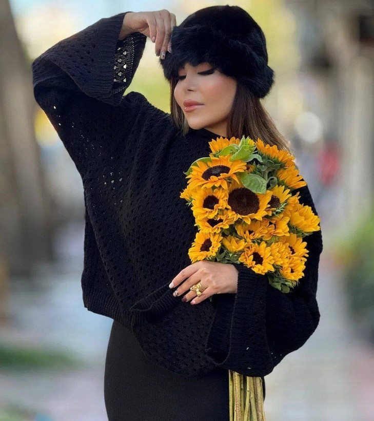 بلوز بافت مدل نازیلا🌼با رنگ بندی و کیفیت عالی ✅ الیش1377