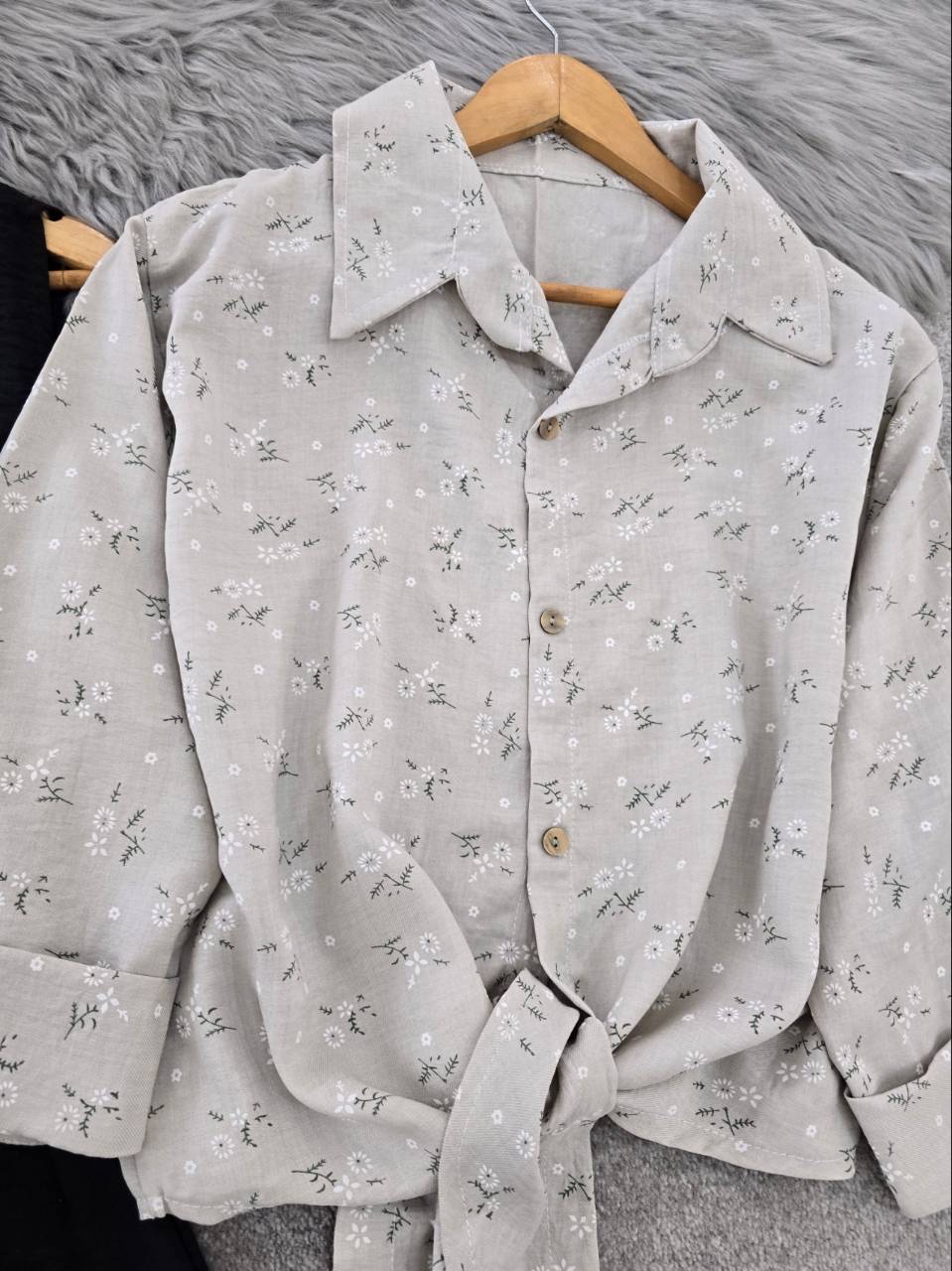 شومیز گره ای و سارافون نازنین 🌿 با کیفیت عالی ✅ والی21285