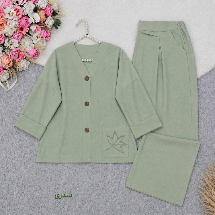 ست مانتو و شلوار گلبرگ🌿 با کیفیت عالی ✅ساری22708