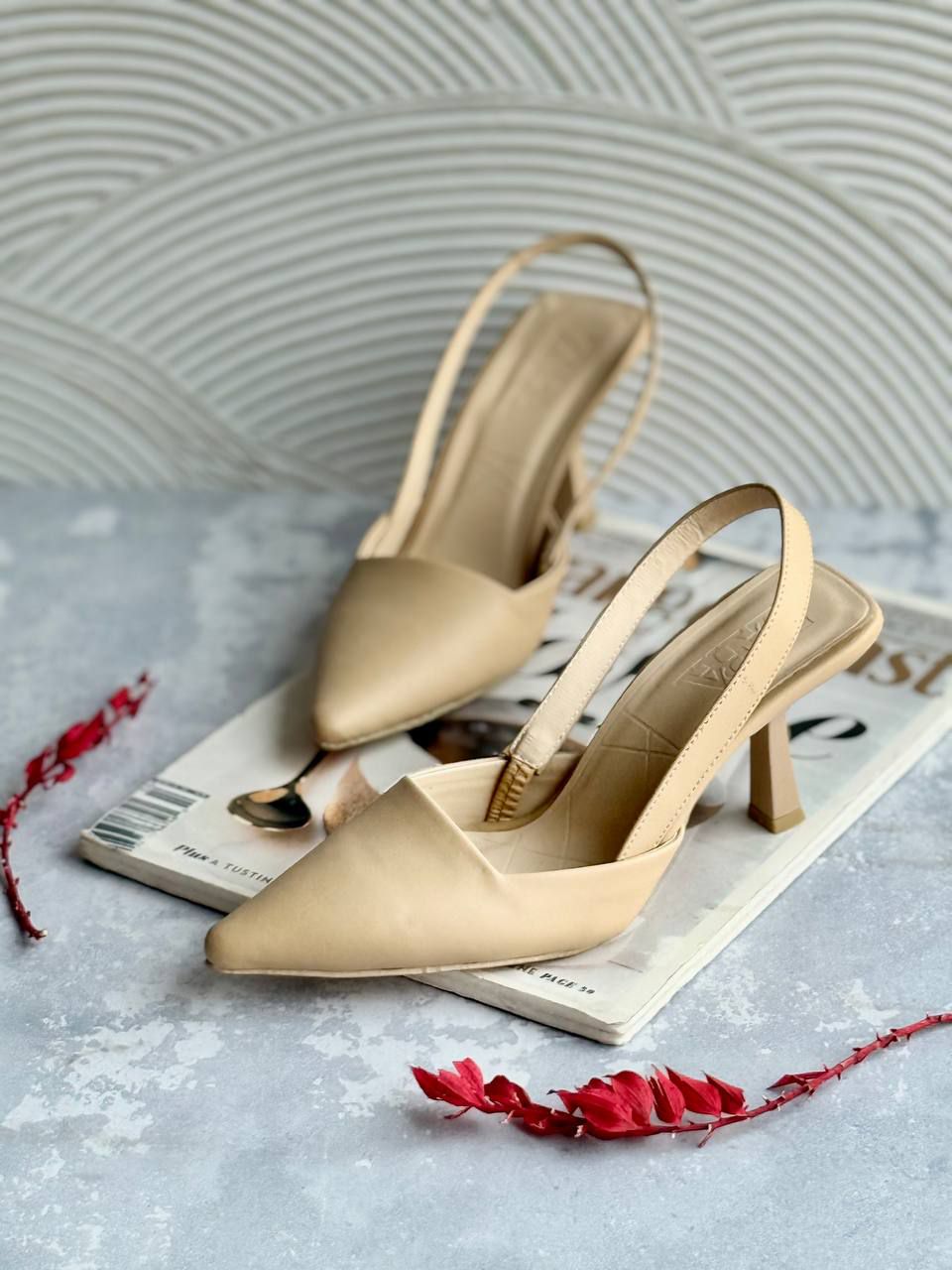 زارا 6سانت چرم  کیفیت عالی با ضمانت  فقط سایز40 🍒🌈🛍ویدا