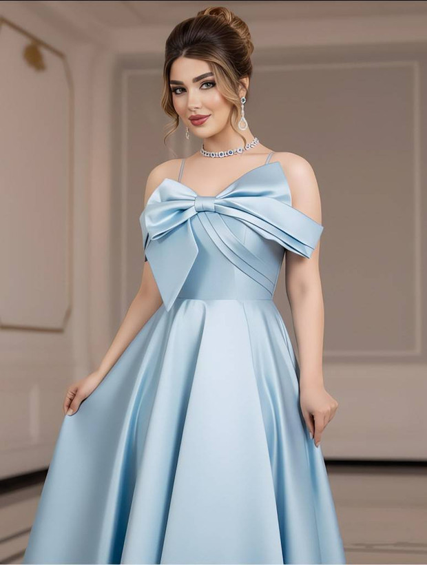 پیراهن مجلسی بسیار زیبا بسیار شیک لارا😍هرچی از زیبایی این مدل بگم کم گفتم😎🤐ارسال فوری🫣کد142برلی