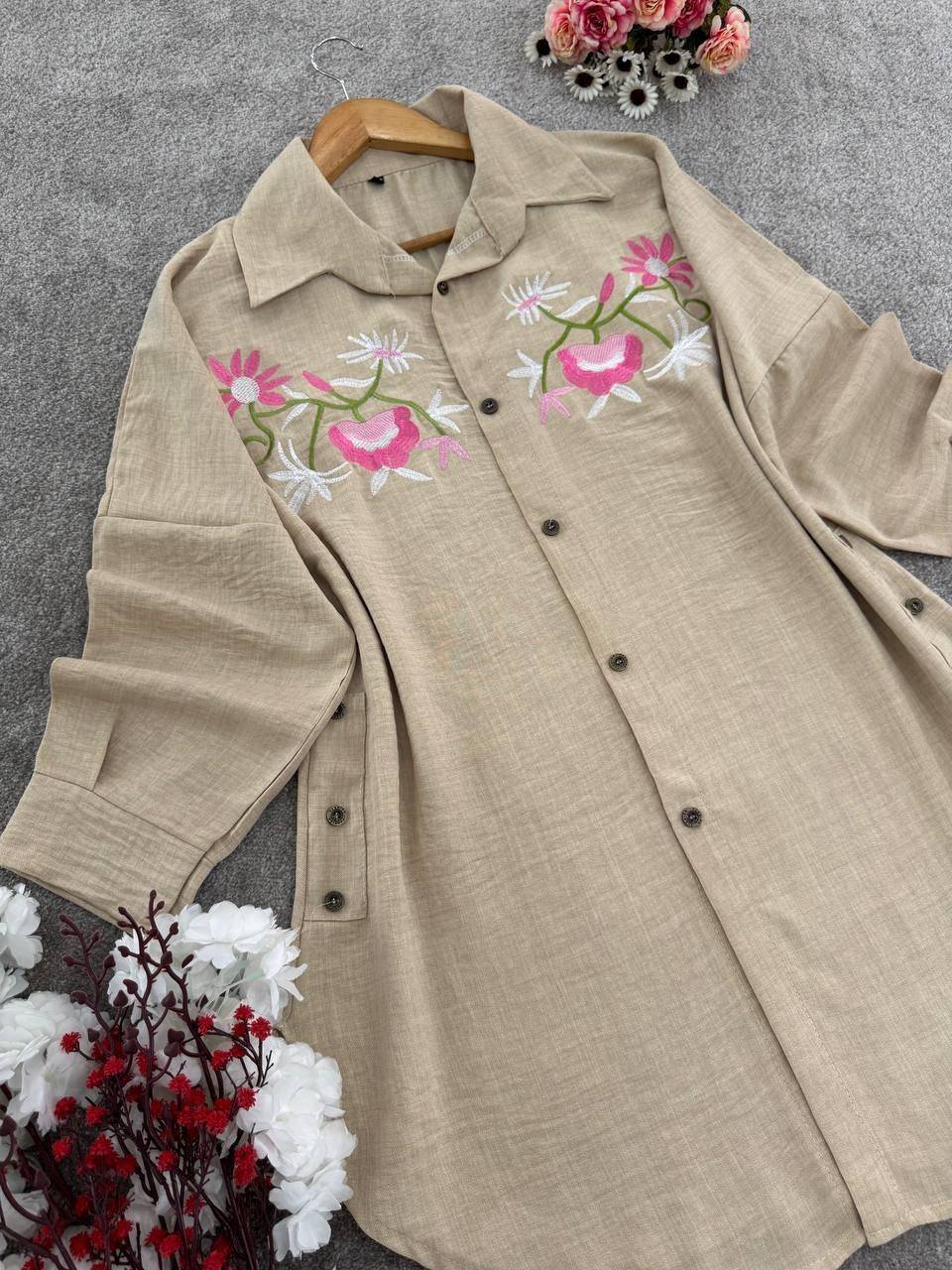 شومیز مانتویی شیلان🌿 با رنگ بندی و کیفیت عالی ✅ والی5331