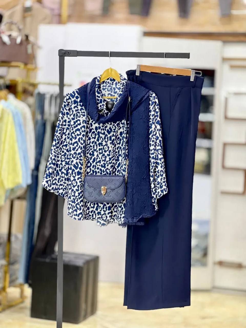 ست شومیز شلوار سرمه باکیفیت😍♥کد 21891 طاها