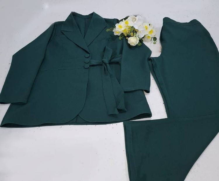 ست کت و شلوار نسترن🌿 با رنگ بندی و کیفیت عالی ✅سیمو۵۱۶۸