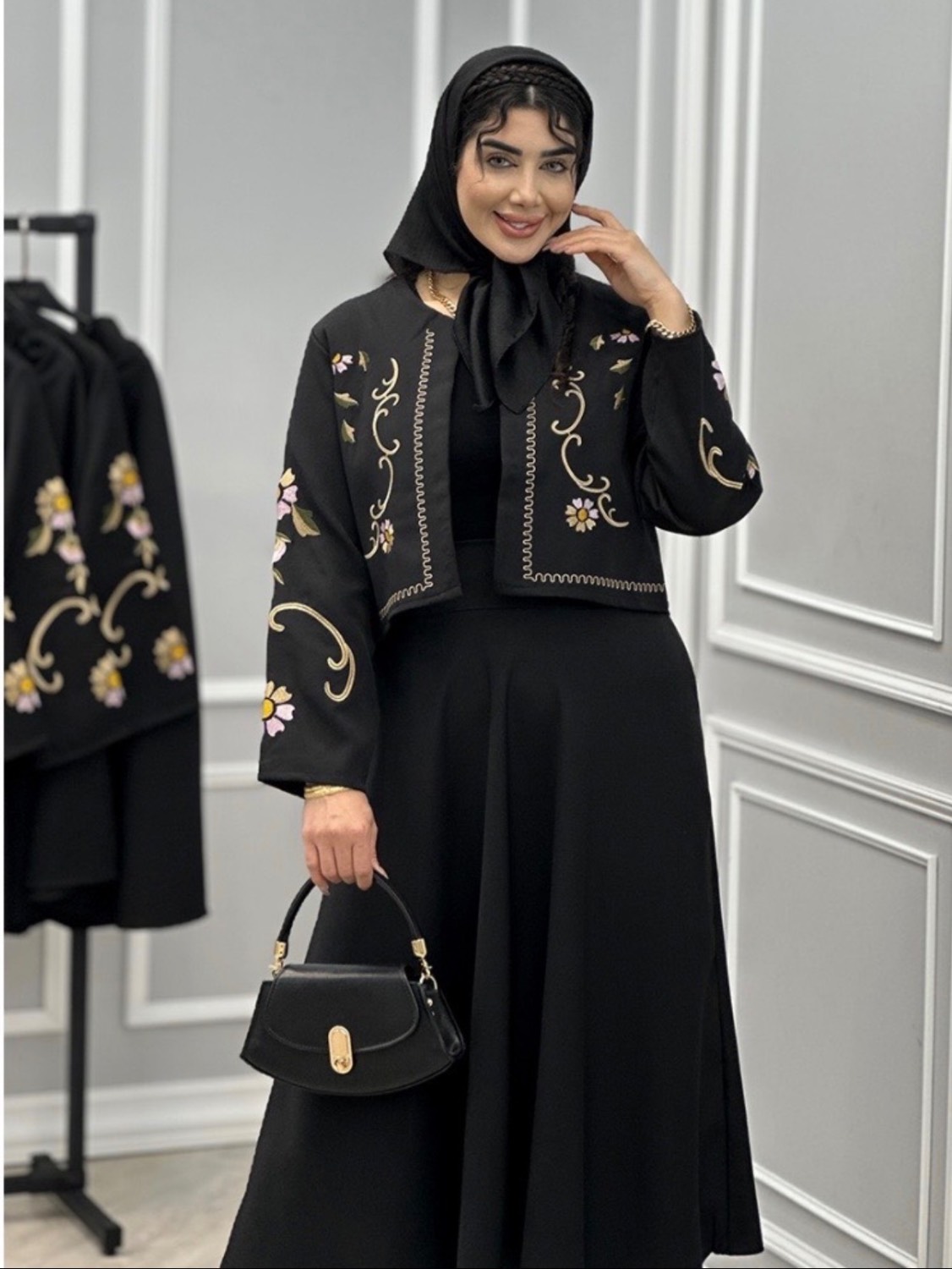 کت دامن  گلدوزی کرپ مازراتی اعلا تکرنگ 🥰🥰کد۱۳۶۵۷ راشین