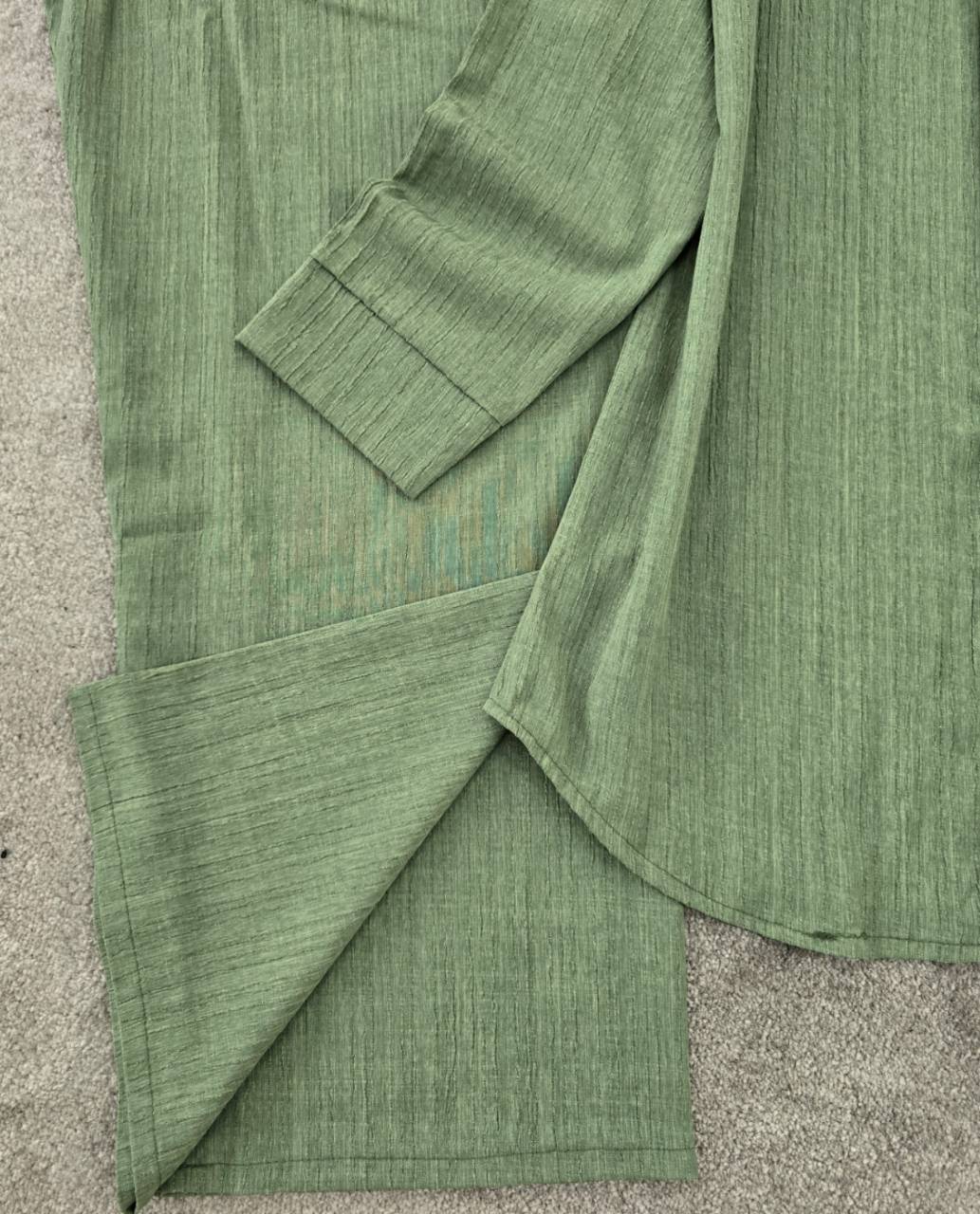ست مانتو و شلوار کراش 🌿 با رنگ بندی و کیفیت عالی ✅والی18372