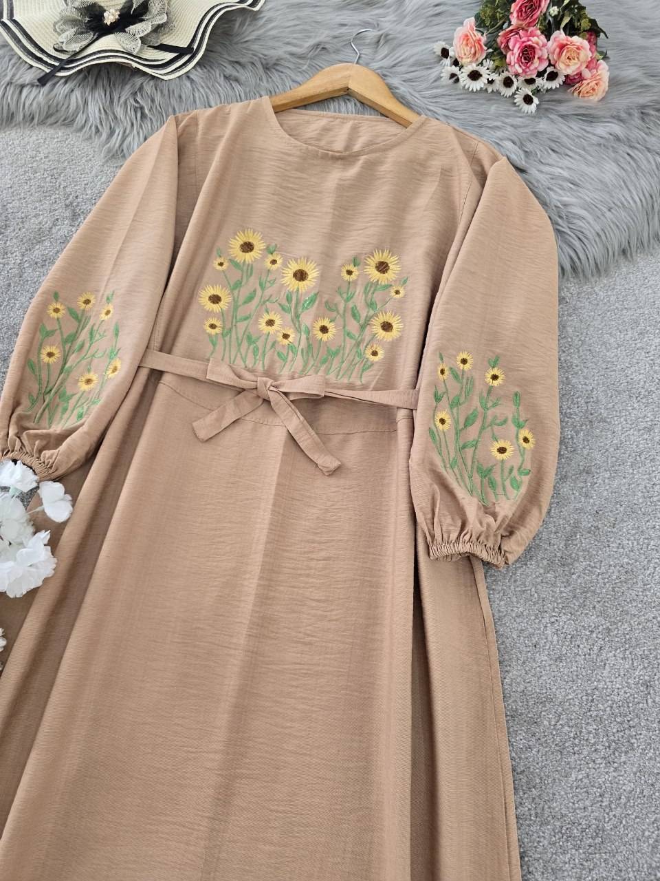 کفتان گلدوزی آروشا🌿 با رنگ بندی و کیفیت عالی ✅ والی5839