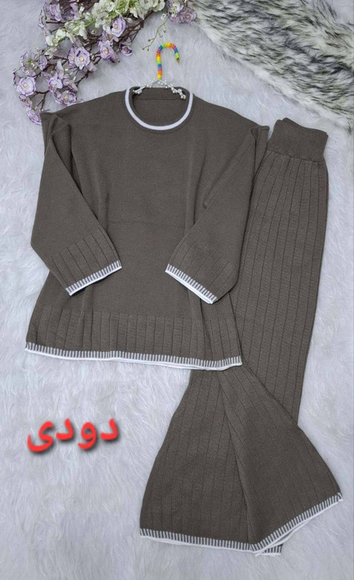 ست بلوز شلوار دندان موشی در رنگبندی 🥰🥰کد۲۷۴۴۲ فار