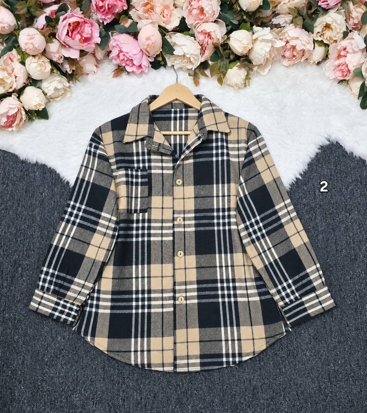 مانتو چهار خانه 😍🦋کد 27698 ارات
