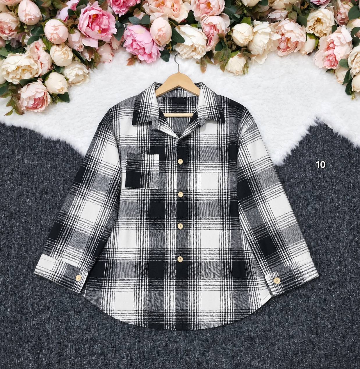 مانتو چهار خانه 😍🦋کد 27698 ارات