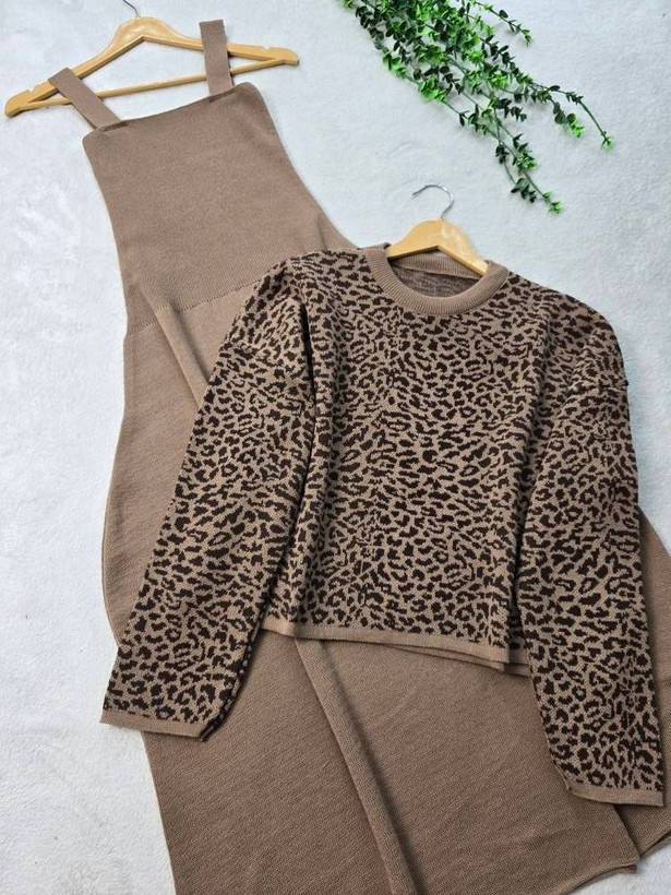 ست پلنگی ریز (سارافون +رویه)بافت درجه یک در دورنگ 🎀🎀کد۵۷۵۹ ست