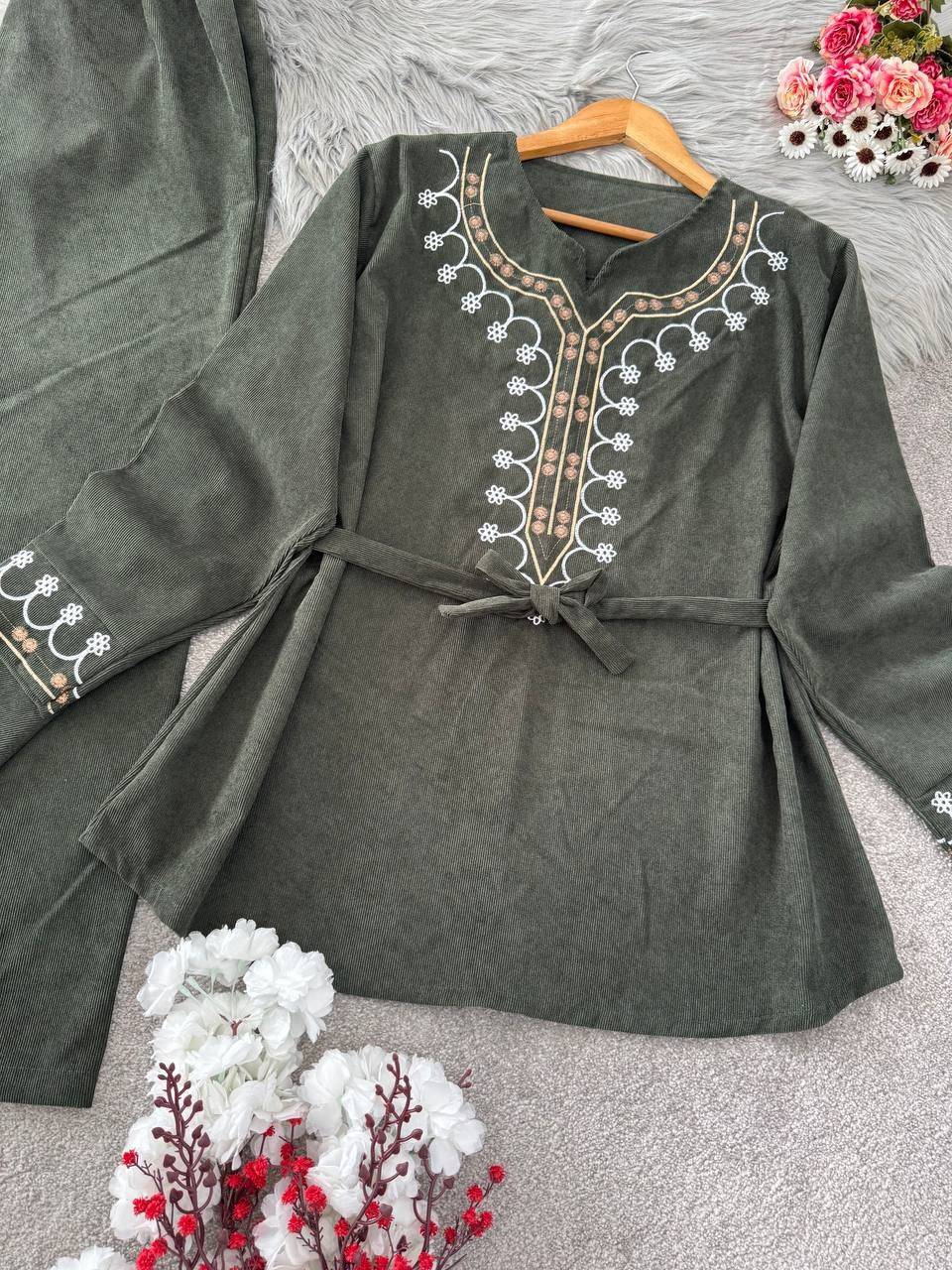 ست تونیک و شلوار شرمین پاییزه🌿 با کیفیت عالی ✅ والی4730