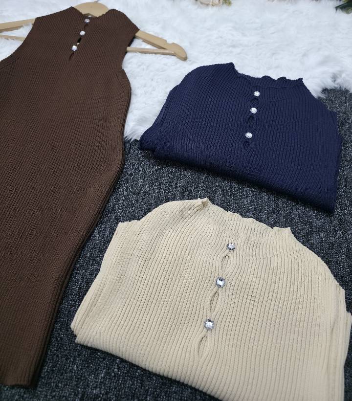 تاپ نگین دار 🌹💕کد 28122 ارا