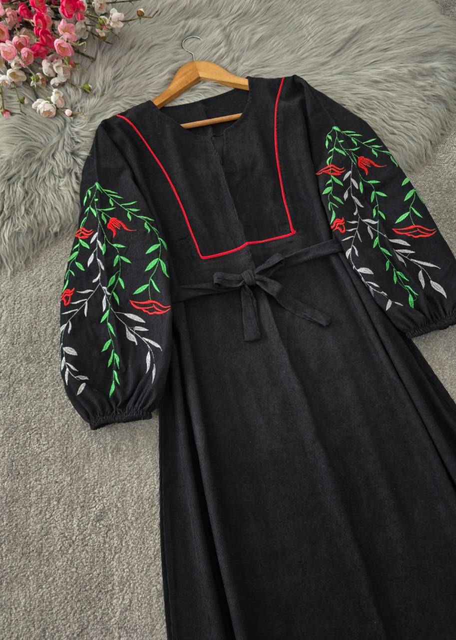 کفتان گلدوزی نازگل 🌼 با رنگ بندی و کیفیت عالی ✅والی28511