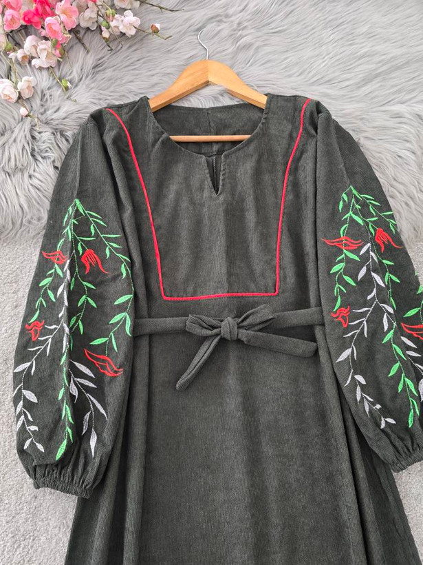 کفتان گلدوزی نازگل 🌼 با رنگ بندی و کیفیت عالی ✅والی28511