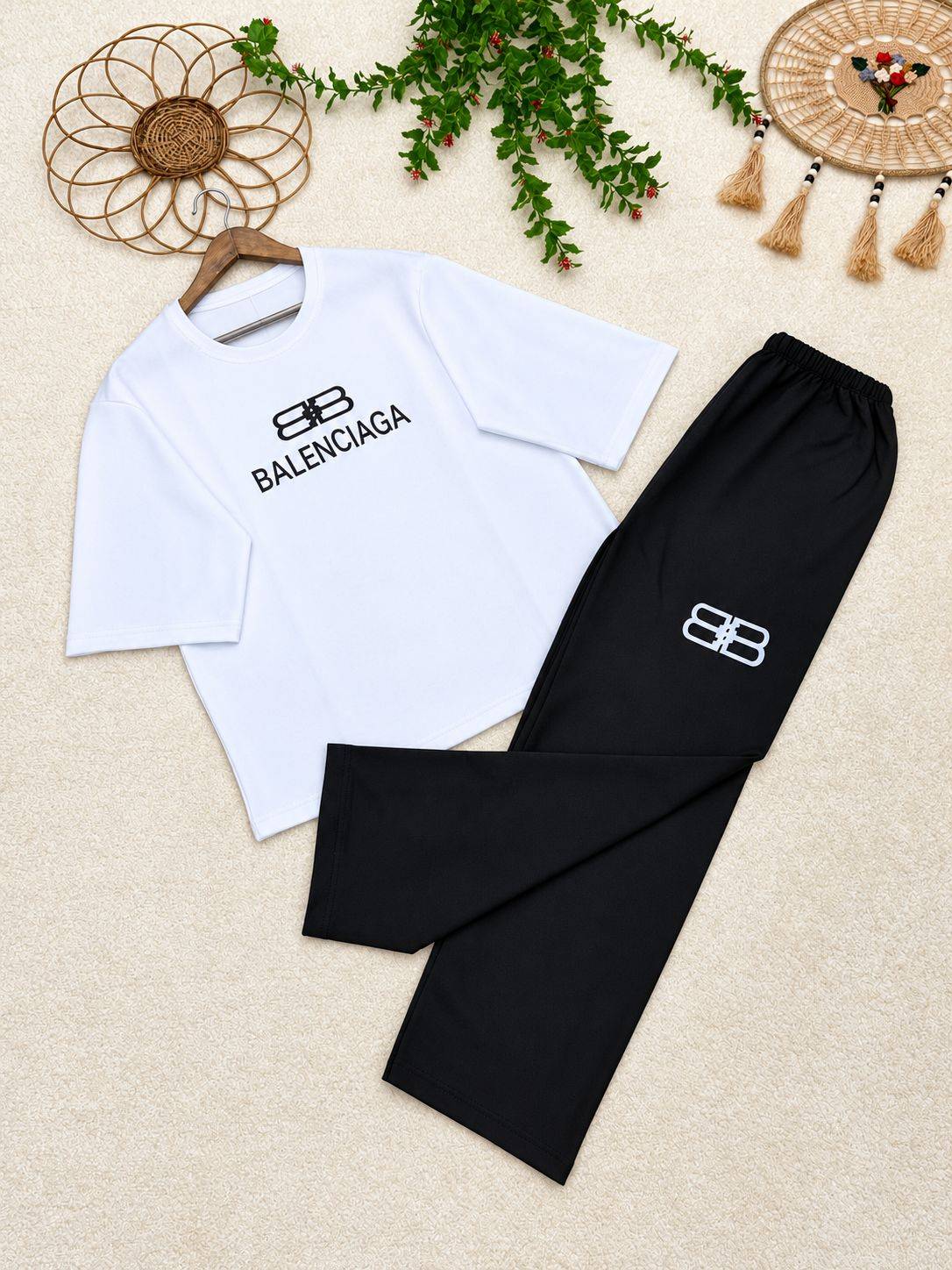 ست تیشرت شلوار BALENCIAGA آسو 🌺☘️28484 شایسته
